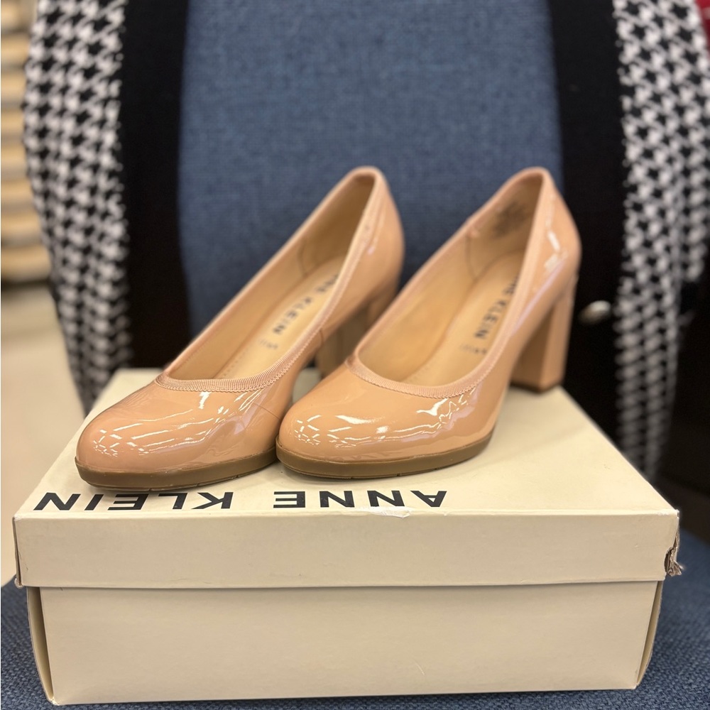 New Anne Klein Size 6